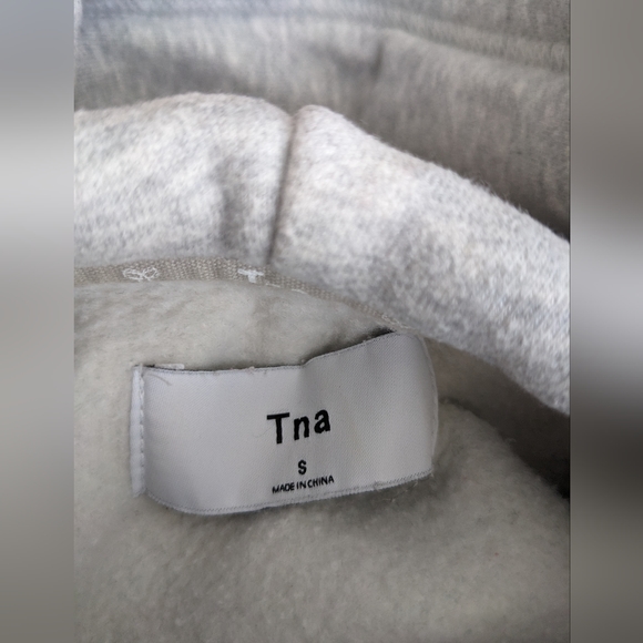 TNA cropped hoodie - Picture 2 of 4